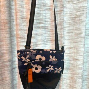 Sherpani Crossbody bag